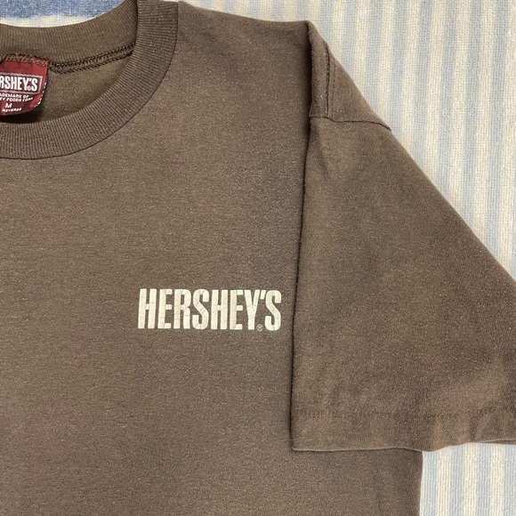 Vintage Hershey’s Chocolate short sleeve tee shirt - Picture 5 of 10